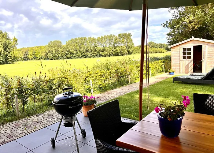 Beach & Forest Retreat -Domburg-